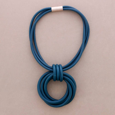 Collier ras-de-cou Aimant Pendentif Anneaux Caoutchouc (B)