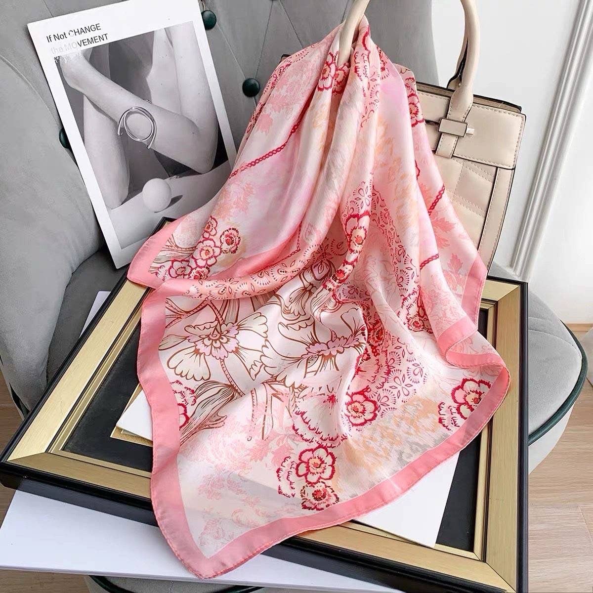 D-2026-69 Foulard touche soie 70x70