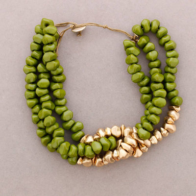 Collier Ras du Cou Triple Perles Résine Métal: Moutarde