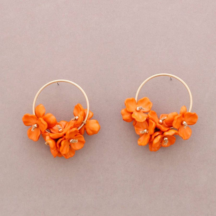 Boucles d'oreilles anneau pendentif fleur résine