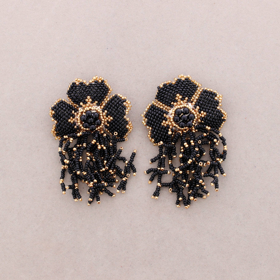 Boucles d’oreilles ethniques à perles en forme de fleur: Noir