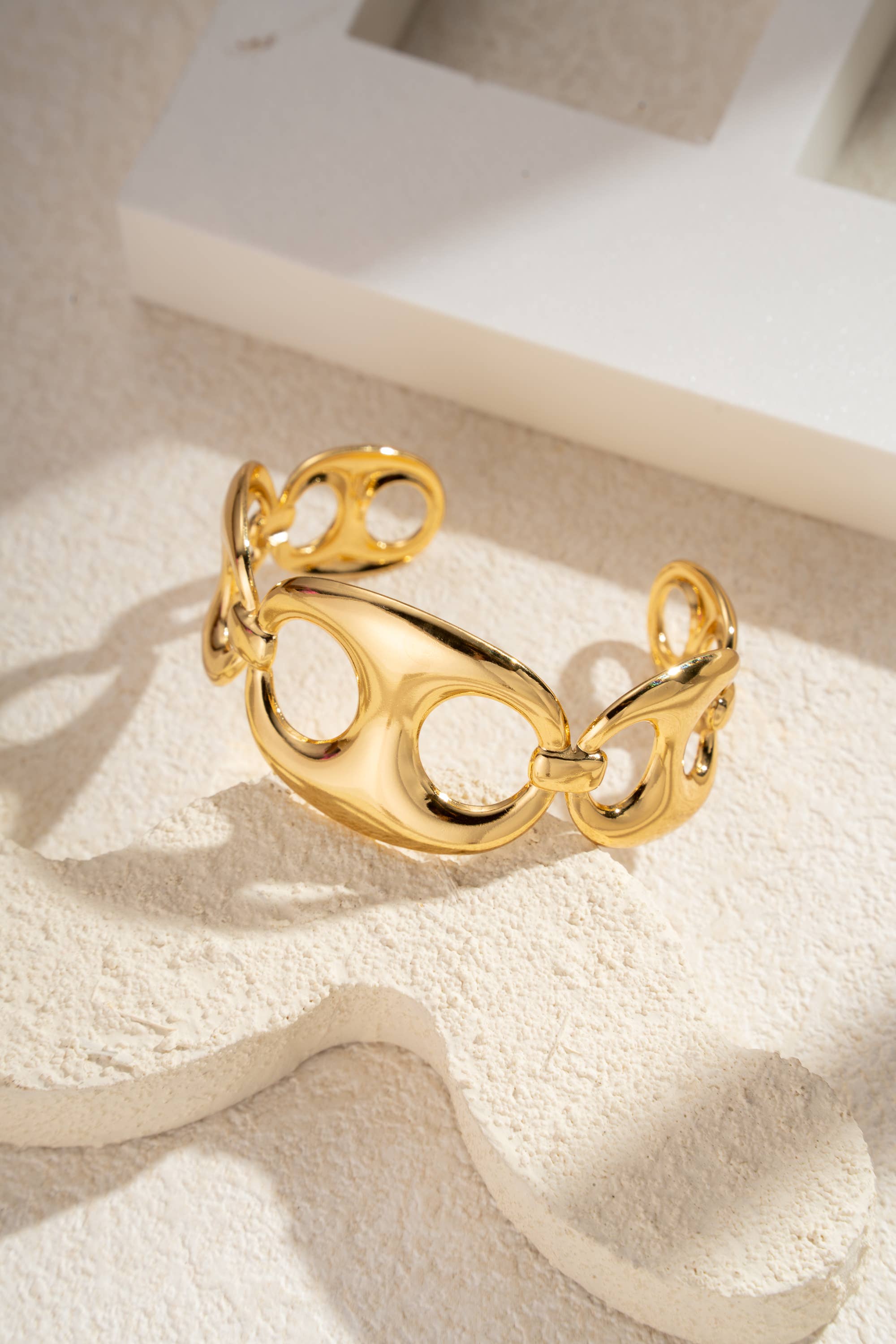 Bracelet Maillons Dorés Sculptés Acier Inoxydable tendance