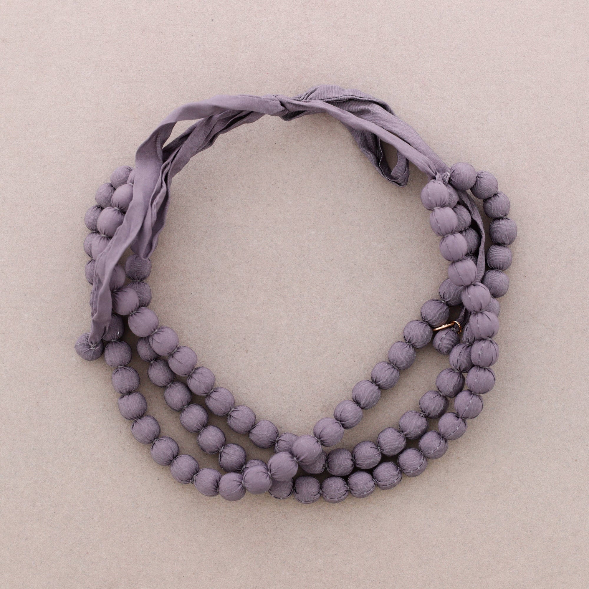 Collier Trois Tours Boules Revetues