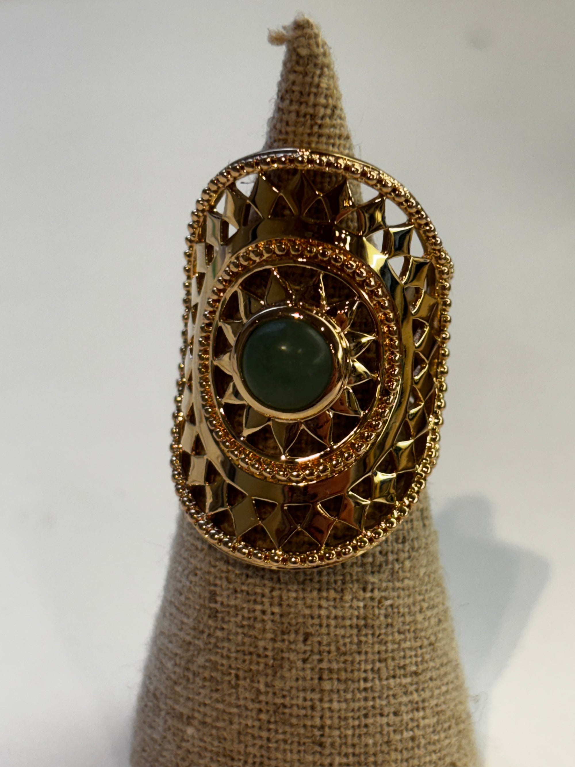 bague jade et plaque or