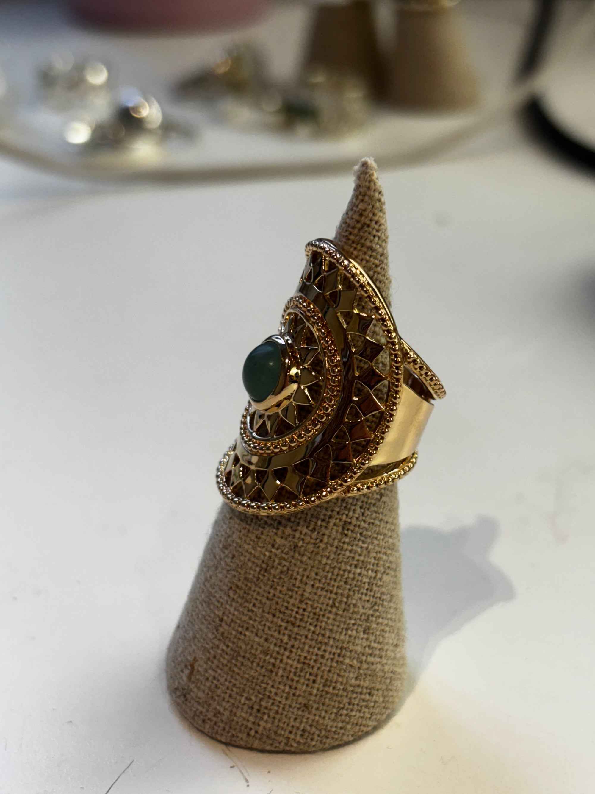 bague jade et plaque or