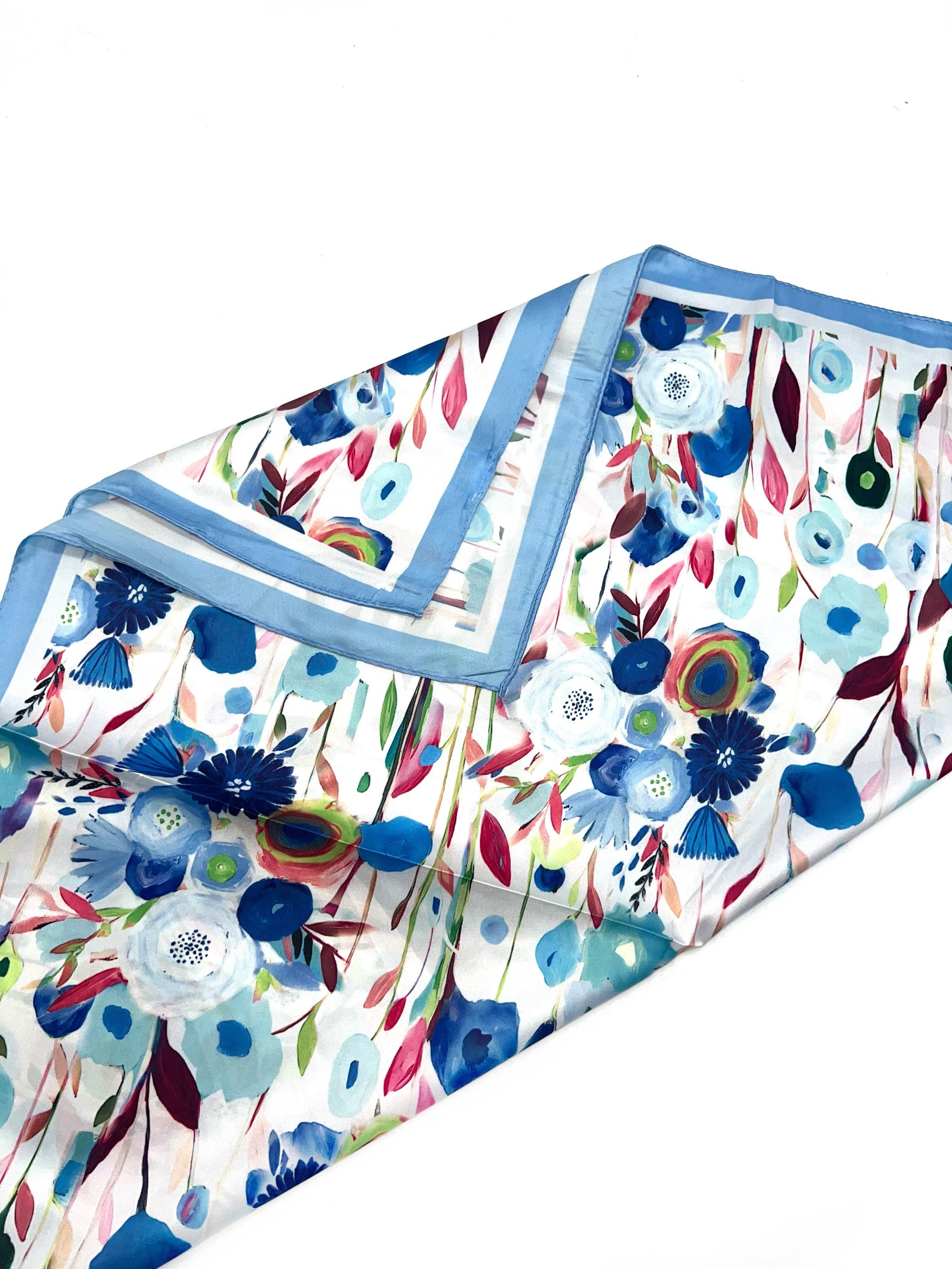 J-131/J-10 Petit foulard carré motif petite rose coloré