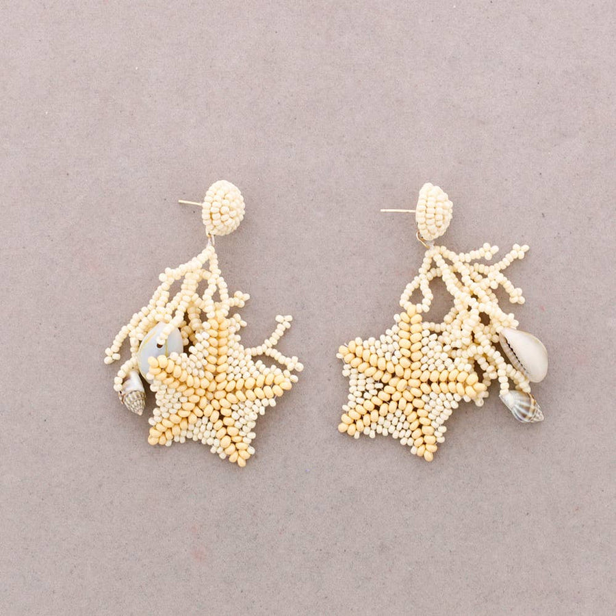 Boucles d'oreilles pendantes motif marin perles