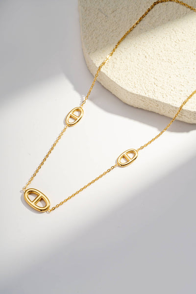 Collier Motif Ovale Élégant  Acier Inoxydable