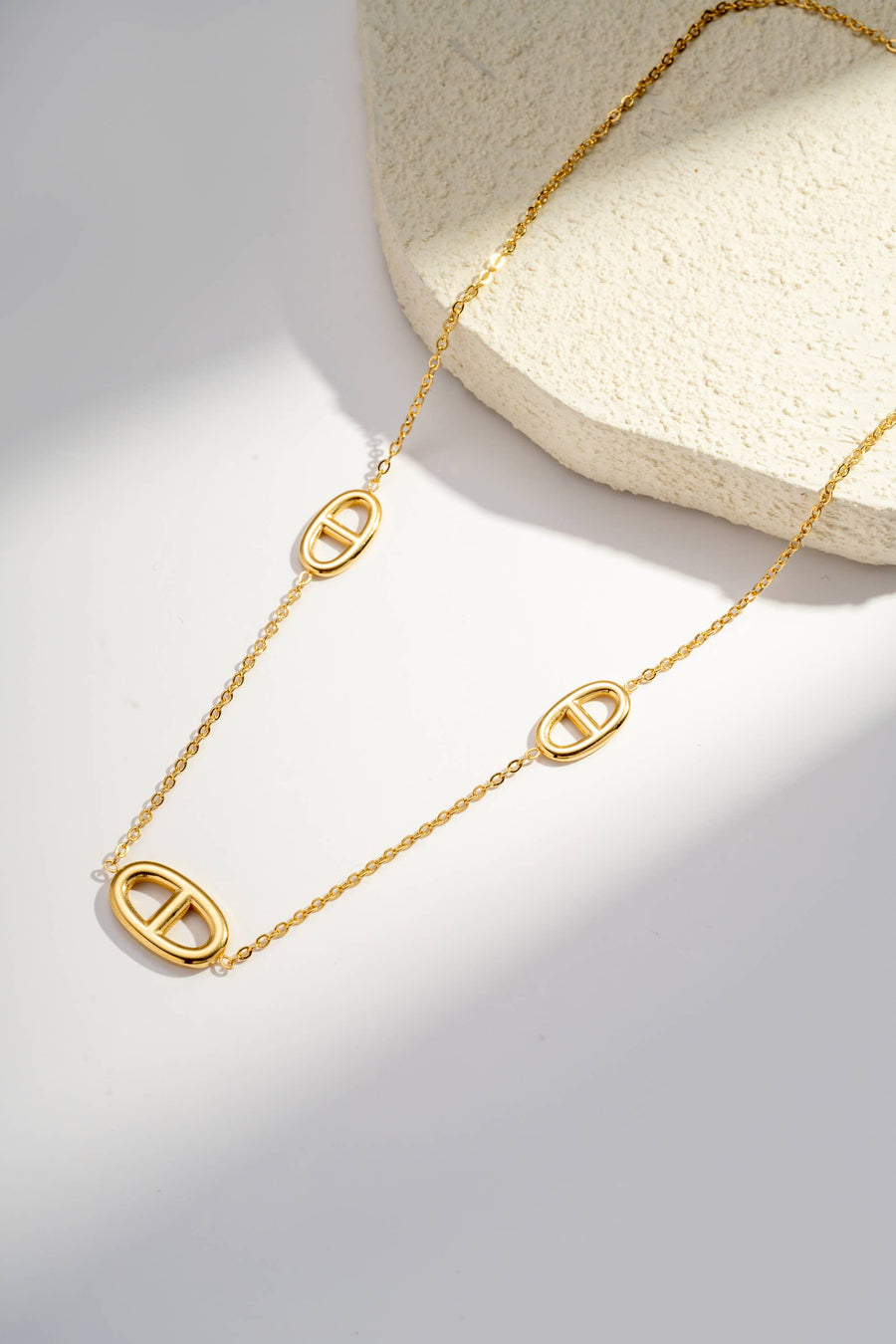 Collier Motif Ovale Élégant  Acier Inoxydable