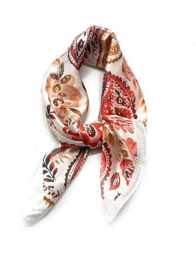 D2026-34 Foulard touche soie 70x70 motif bandana