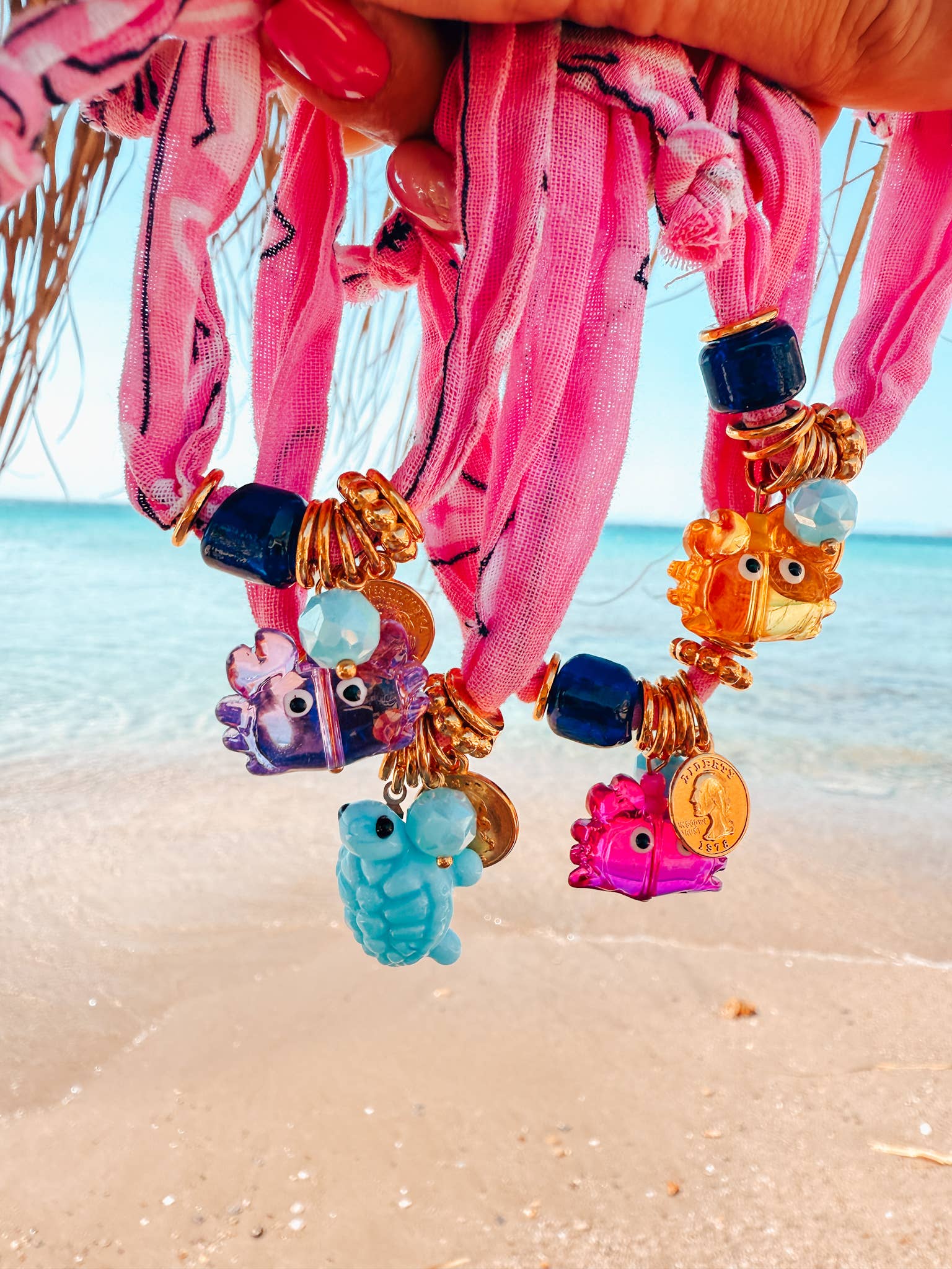 Bracelets Bandana Bohème Rose avec Breloques Crabe & Tortue Océan