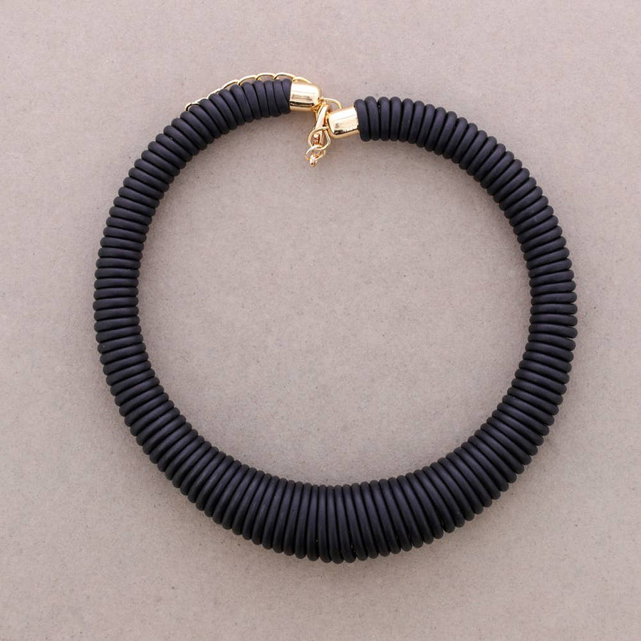 Collier en caoutchouc spirale