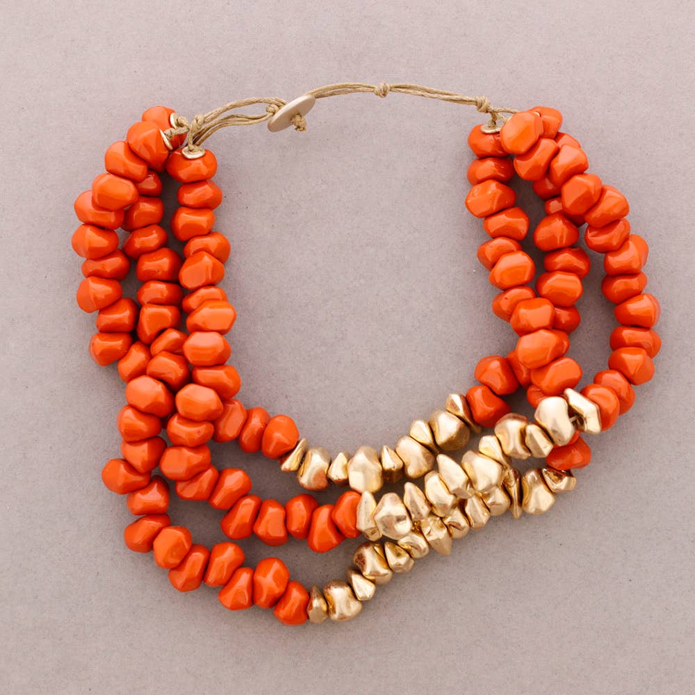 Collier Ras du Cou Triple Perles Résine Métal: Moutarde